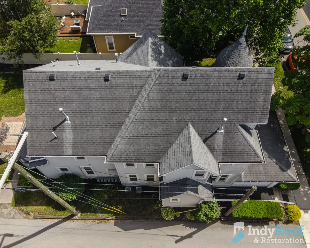 Architectural shingles with ridge vent before restoration in Chatham Hills, Westfield, IN